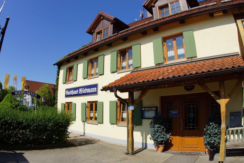 Gasthaus Und Landhotel Wiedmann 에레싱 외부 사진