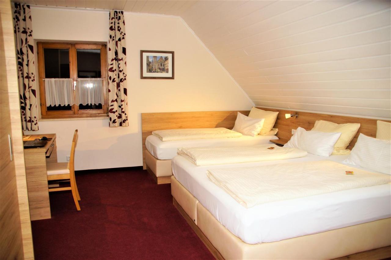 Gasthaus Und Landhotel Wiedmann 에레싱 외부 사진