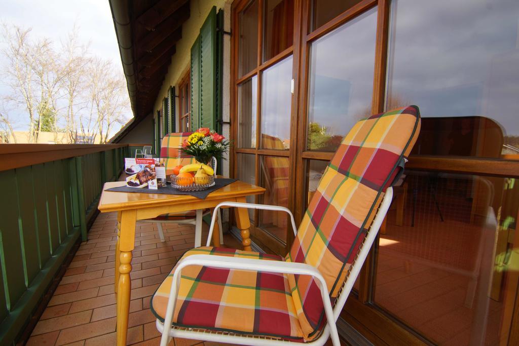 Gasthaus Und Landhotel Wiedmann 에레싱 외부 사진