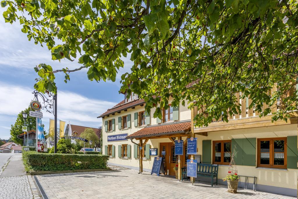 Gasthaus Und Landhotel Wiedmann 에레싱 외부 사진