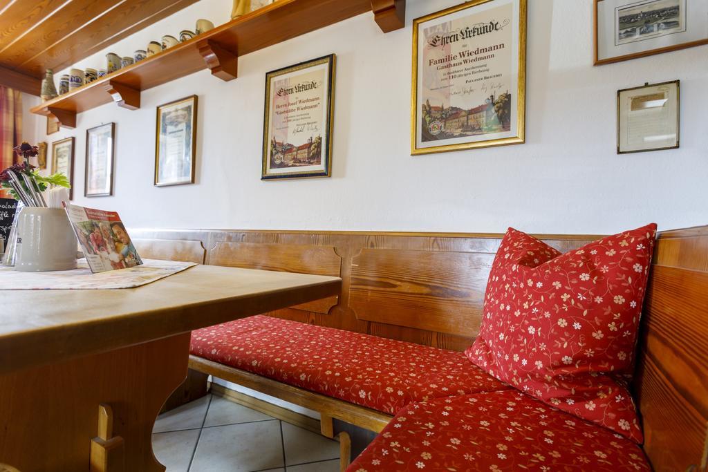 Gasthaus Und Landhotel Wiedmann 에레싱 외부 사진