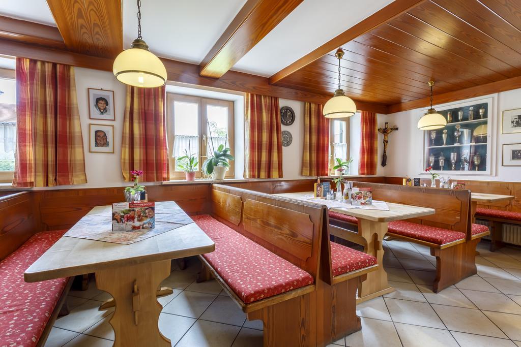 Gasthaus Und Landhotel Wiedmann 에레싱 외부 사진