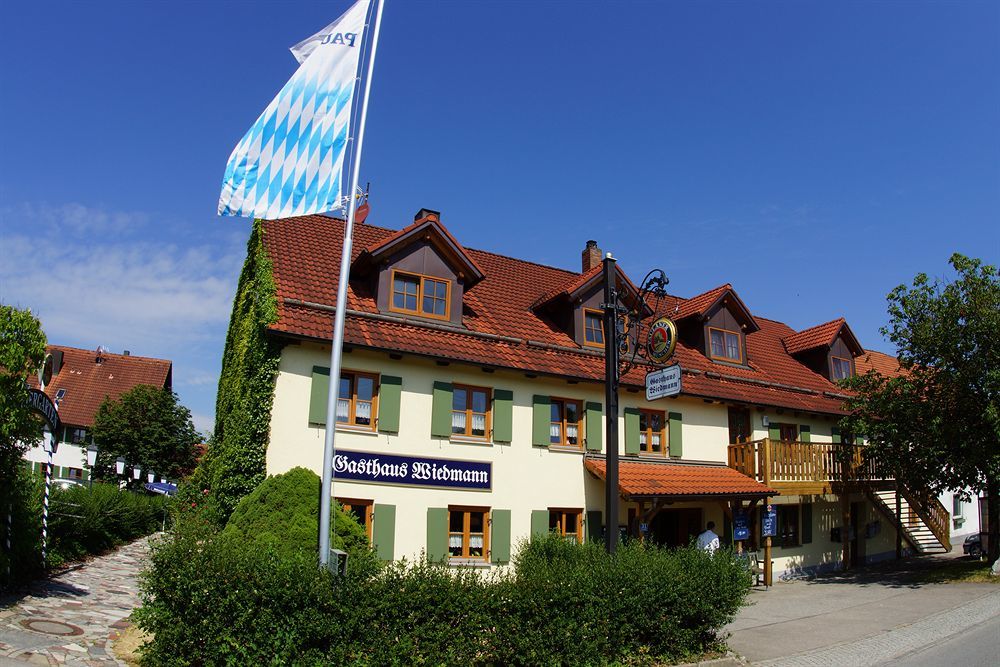 Gasthaus Und Landhotel Wiedmann 에레싱 외부 사진